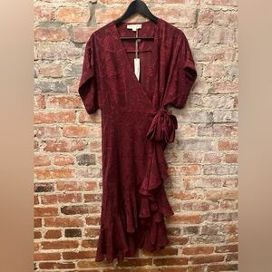 Eva jacquard burgundy dress lovestitch size S/M